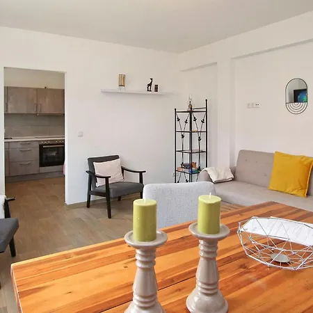 Cozy In With Wifi Apartment